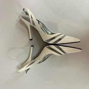 8.5 - Guess Pointed Sexy Slingback Heels / see thru areas